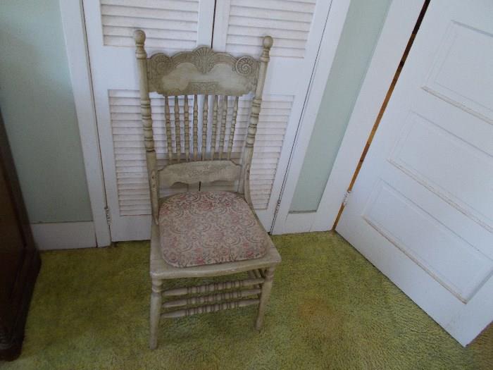 VINTAGE Oak Pressed Back/Turned Spindles Side Chair - antiqued green - probably in the 1970's when that was very popular!!!!!! NICE one!!!!!