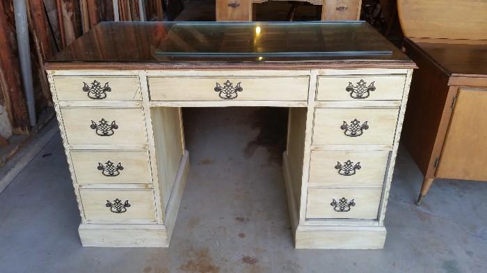 8 Drawer Desk with Glass Top