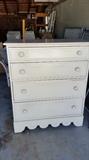 Vintage 4 Drawer Dresser