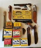 Benjamin Air Pistol, Daisy 200 CO2 BB gun, 12ga Ammo