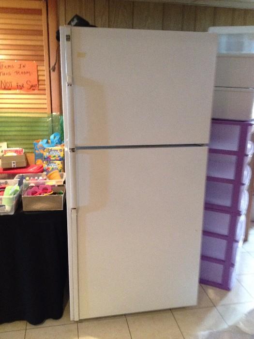 Frigidaire refrigerator & freezer