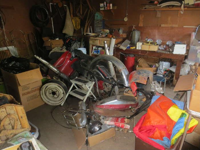 1973 harley frame  and parts 