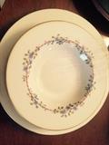 Lenox Belvedere pattern - mint condition - sweet pattern!