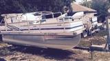 2003 1750 Fish Larsen Bandit Landau Pontoon Boat - BEST PRICE ABOVE RESERVE of $1000.00 received wins  See notes above for submitting bids.