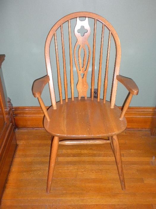 Dining Room Table with 4 Side Chairs and 2 Arm Chairs