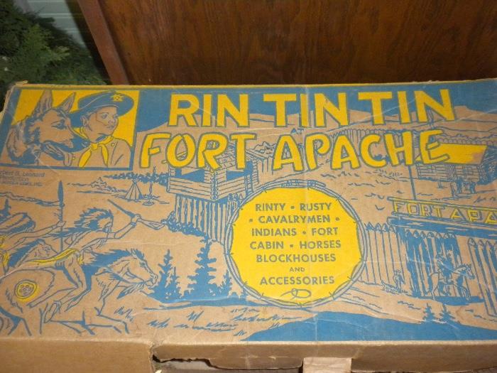 Rin Tin Tin Fort Apache