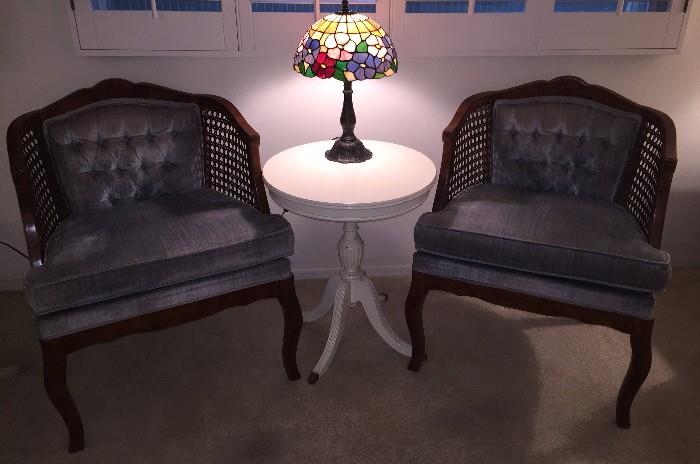 Pair of Arm Chairs, End Table w Brass Feet, Tiffany Style Lamp