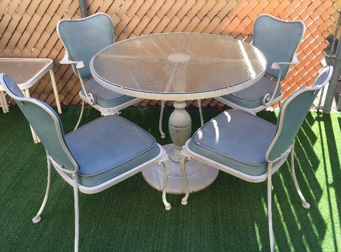 Vintage Metal Table w 4 Chairs and Convertible Top 