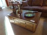 ETHAN ALLEN TABLE