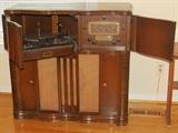 1950s Farnsworth Radio and Phonograph (Works!)