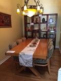 Gorgeous Portico table and 6 chairs