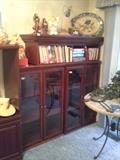 2 glass door cabinets and movable shelf, books etc 