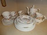 Aynsley Bone China "Cottage Garden"