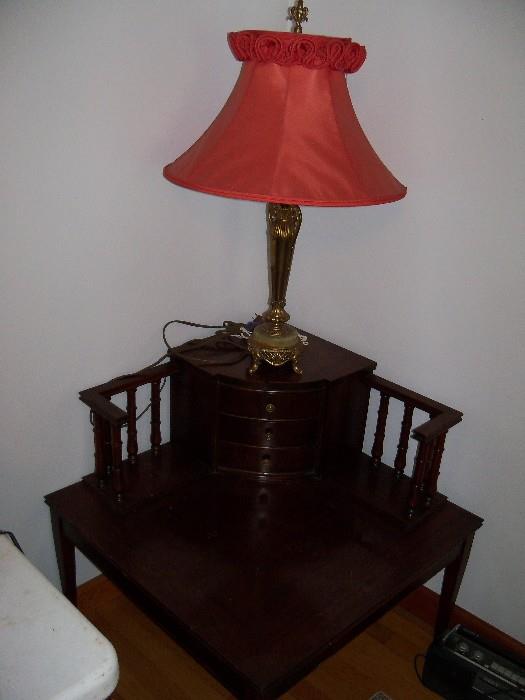 corner table, lamp