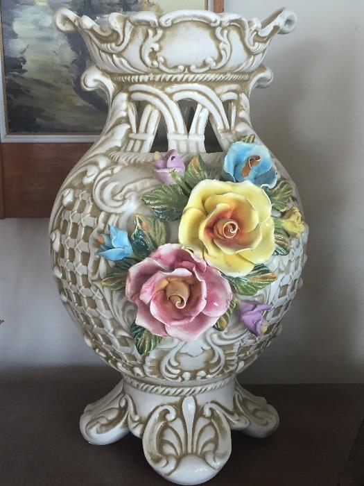 Large Capodimonte vase