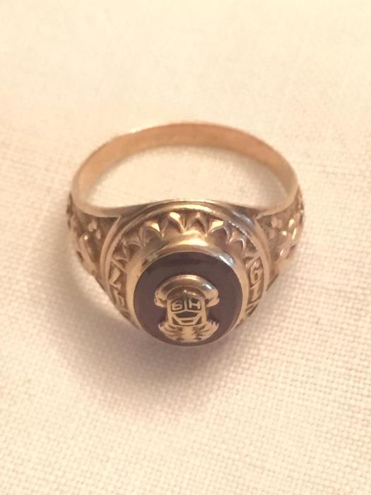 gold vintage class ring