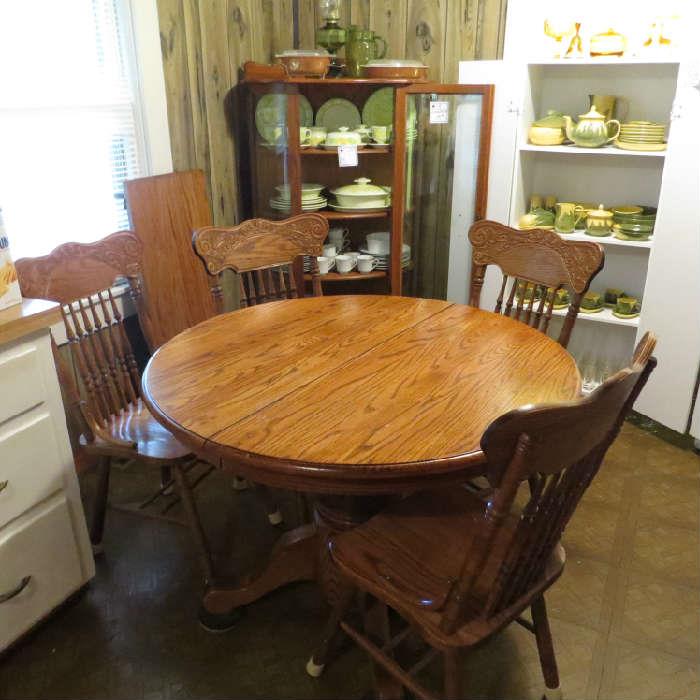 Oak Pedestal table with leaf and 4 chairs
