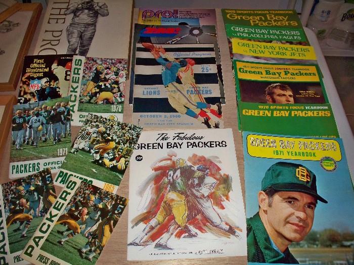 Green Bay Packers Programs, yearbooks, and press books.