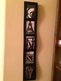 picture frame wall hanging