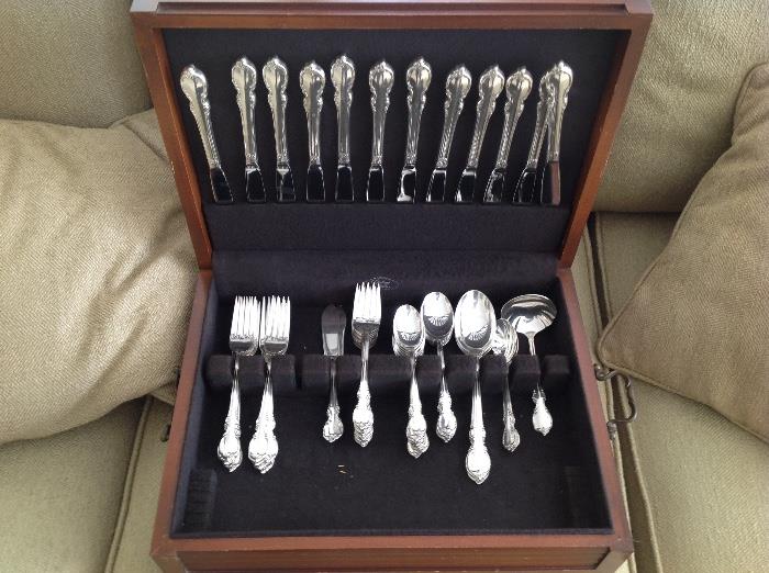 Rogers silver plate flatware 63 pieces
