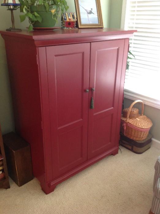 TV Hutch / Wardrobe - $ 100.00