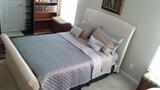 Another view of the queen size bed - nice huh? Even your ol' tired bedroom could benefit from this.