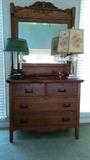 4-drawer oak dresser, with tilt mirror
