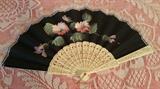 Vintage Spanish hand held Ladies Fan. Fabric with hand painted beautiful floral pattern.  Ivory lace fuente