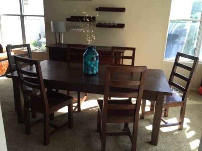 Extendable (built in: just pull and lock in to place) dinning room table set!  Comes with 6 chairs and when extended fits min to 10 chairs very comfortably!  Also have Vienna hutch to match.