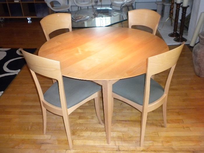 Room & Board Round Table and 4 Chairs

