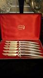 Carvel Hall set of 6 steak knives