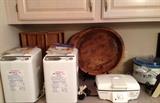 Some more of the kitchen appliances