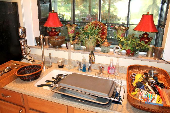 Kitchenware and home decor
