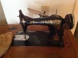 1899 Singer sewing machine. Working condition. 