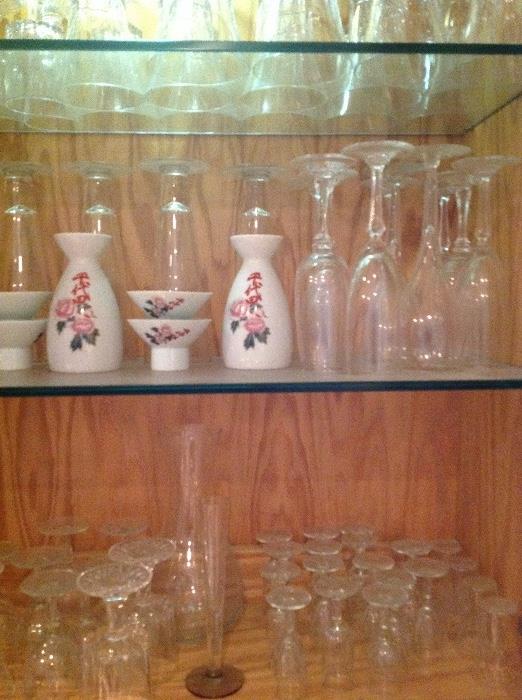 Glassware, decanters 