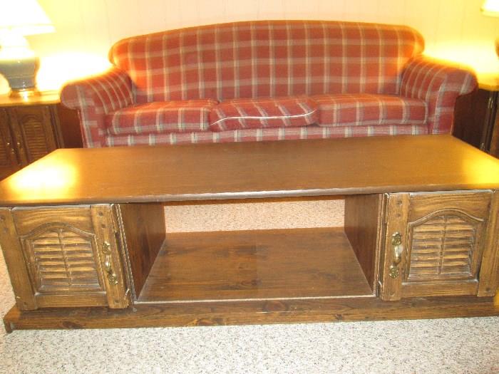 Coffee Table and 2 matching end tables