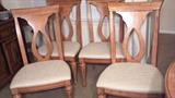 Broyhill set of 4 chairs,,,,nice ,,,no spots