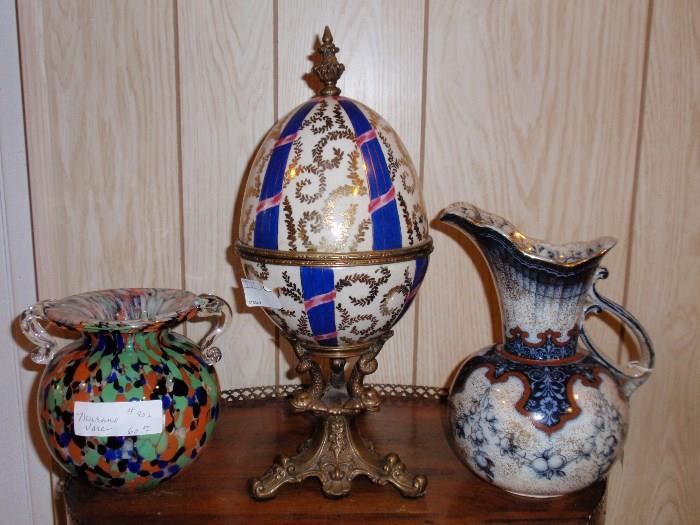 Vintage important pottery and glass