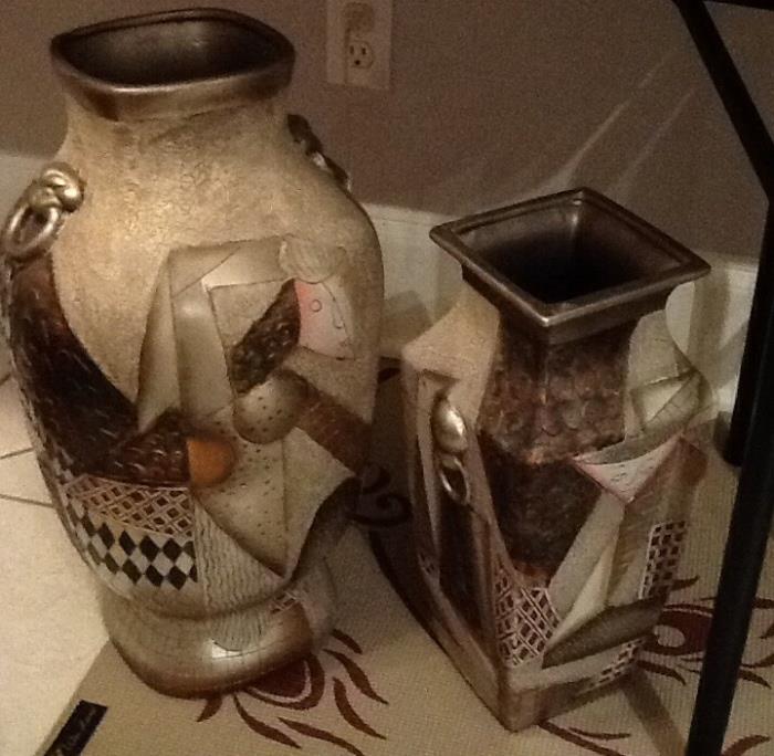 Coordinating vases.