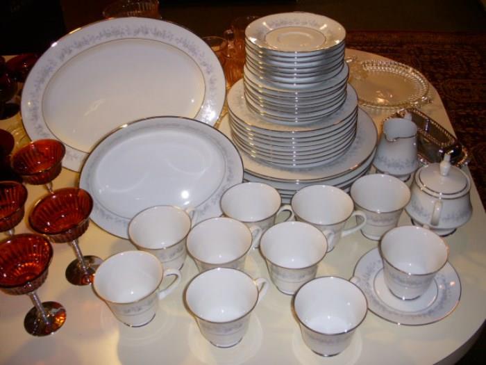Set of dishes
