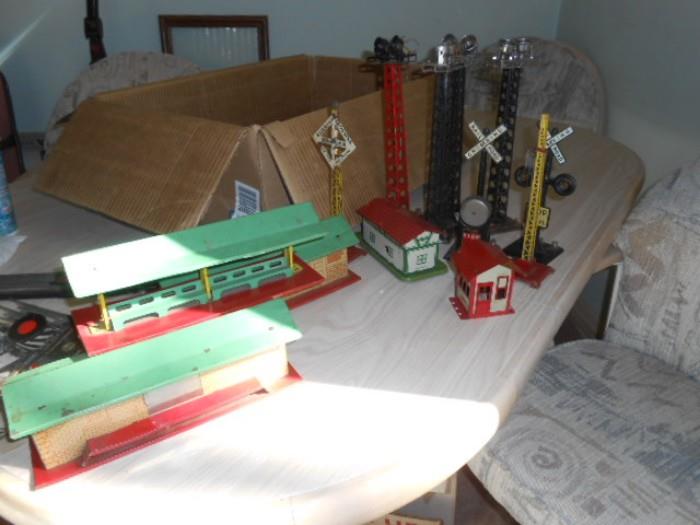 model railroad accessories in TIn