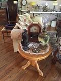 ROUND OAK TABLE, OLD KEROSENE LAMP, OLD CLOCK, ETC