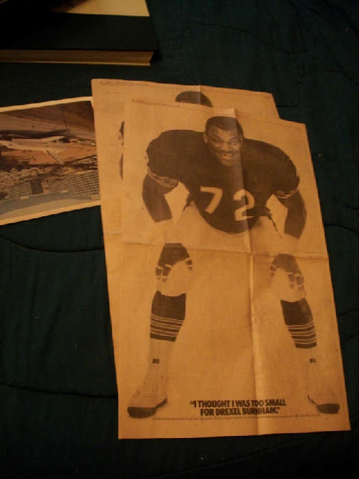 Chicago Bears "Refridgerator Perry" newspaper clipping. Bulls, Bears & ??