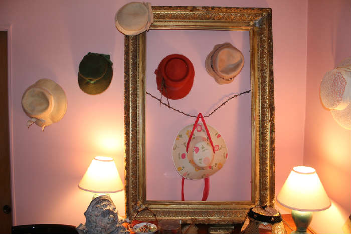 Vintage hats. Vintage picture frame. Lamps.