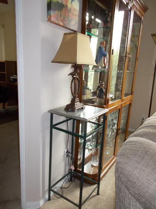 Accent Table with lamp