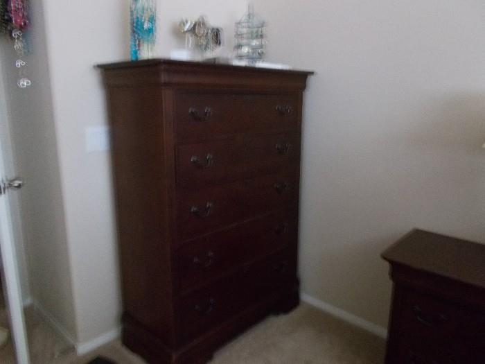 matching chest of drawers