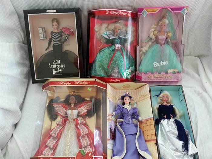 Barbie dolls on the box