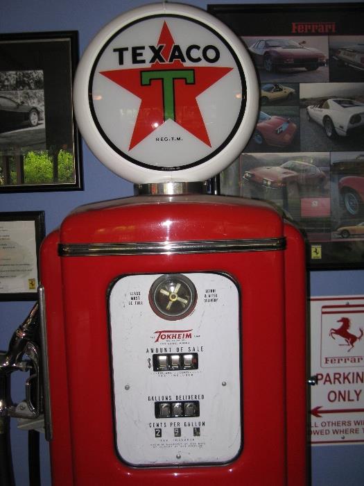 Restored vintage Texaco gasoline pump.