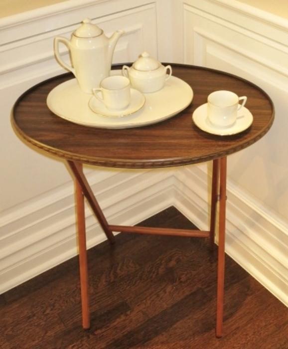 Tiffany & Co. Bedside Tea Set on an Oval TV Tray (set of Four)