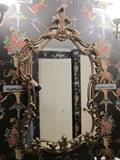 Decorative wall mirror